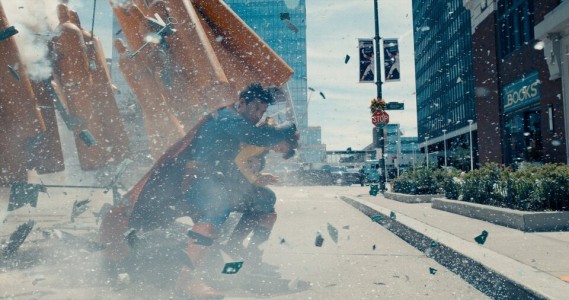 SUPERMAN (2025) SIGUE VOLANDO ALTO