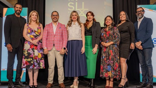 Premios La Silla 2025: nominados reciben medallas en c&oacute;ctel de celebraci&oacute;n