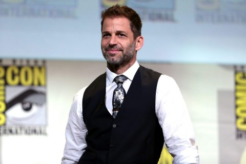 Batalla entre Warner Bros. y Netflix por retener a Zack Snyder