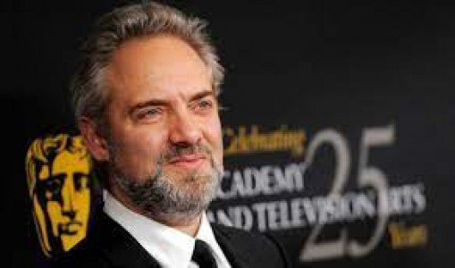 Alfonso Cuar&oacute;n NO dirigir&aacute; la nueva pel&iacute;cula de James Bond 